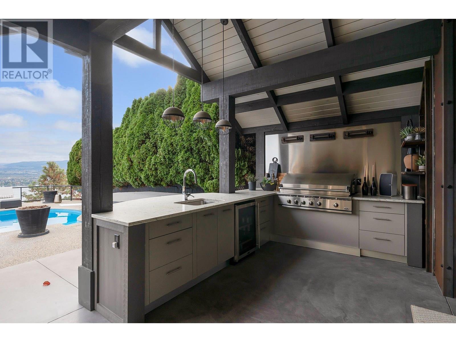  2305 Bridgeview Road, West Kelowna