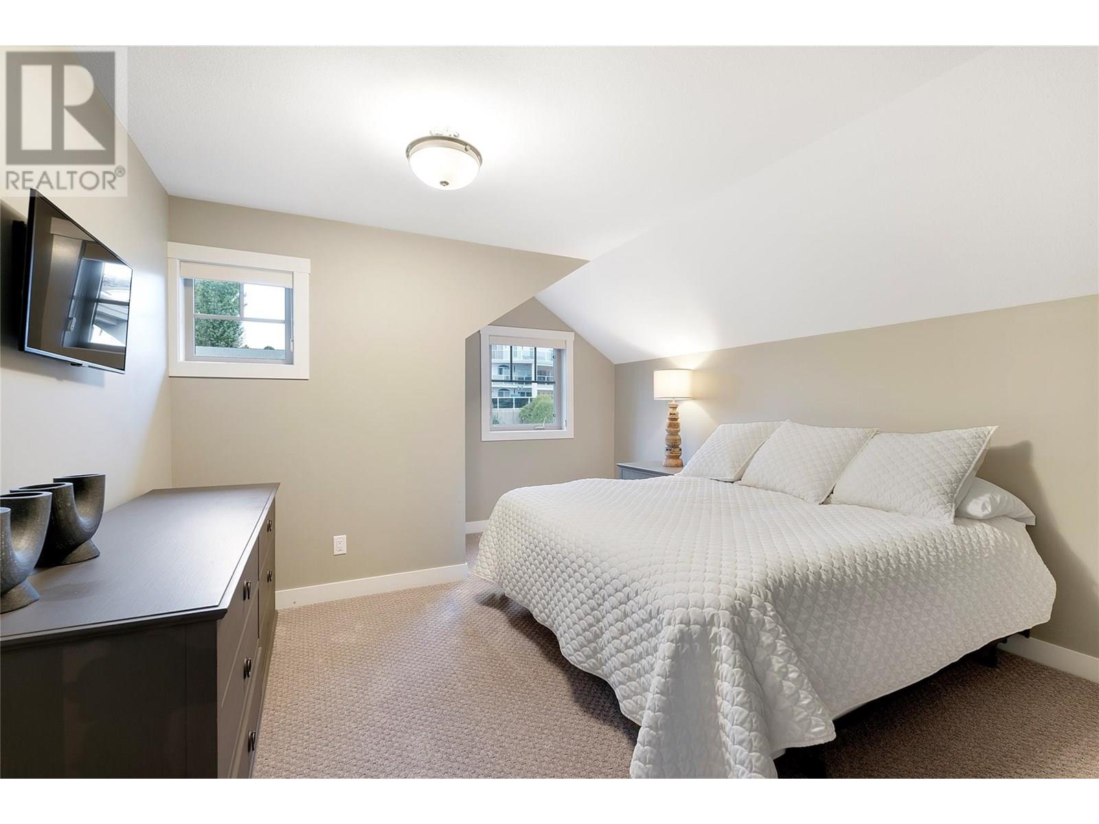  2305 Bridgeview Road, West Kelowna