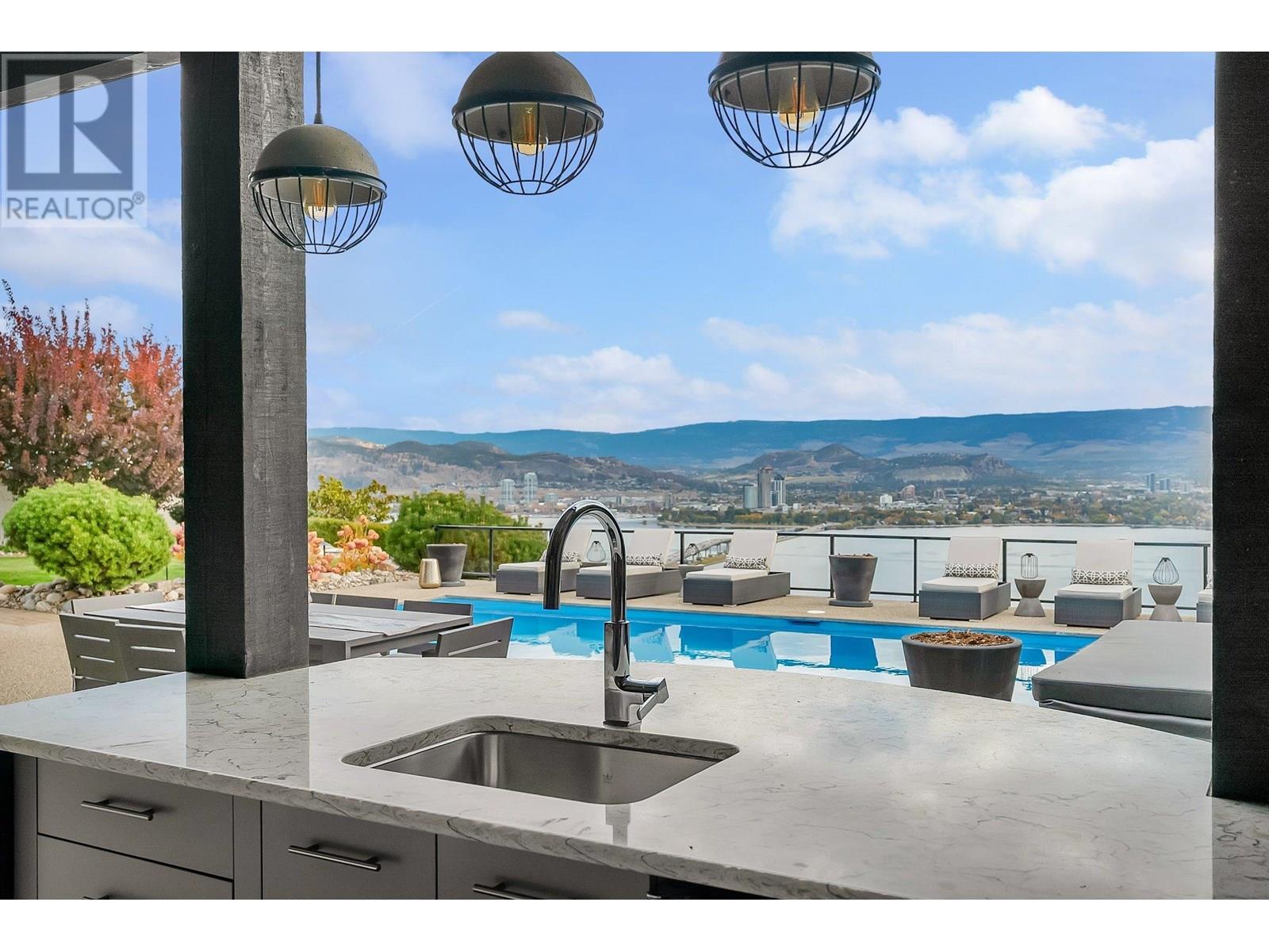  2305 Bridgeview Road, West Kelowna