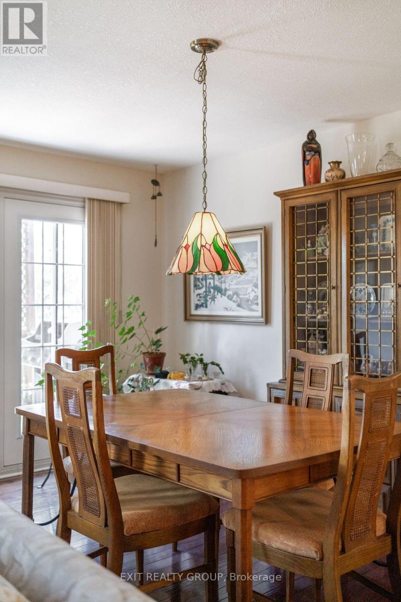 Photo 10 of 26 Aletha Drive, Prince Edward County ON