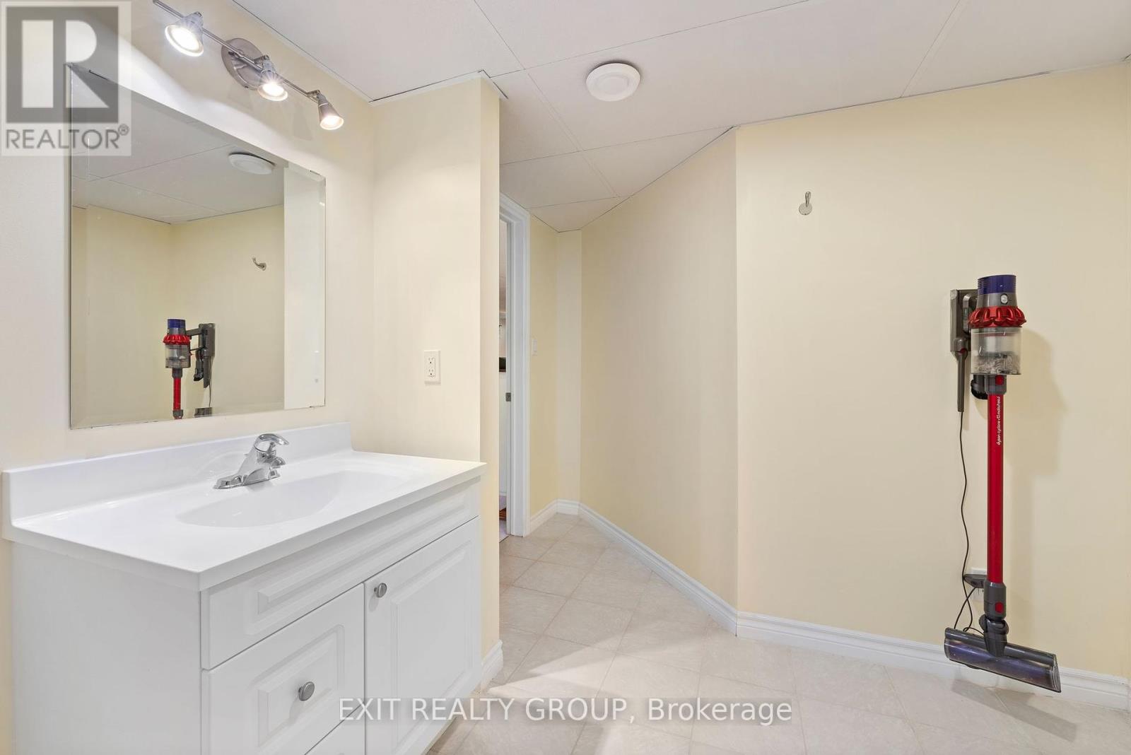 Photo 22 of 26 Aletha Drive, Prince Edward County ON