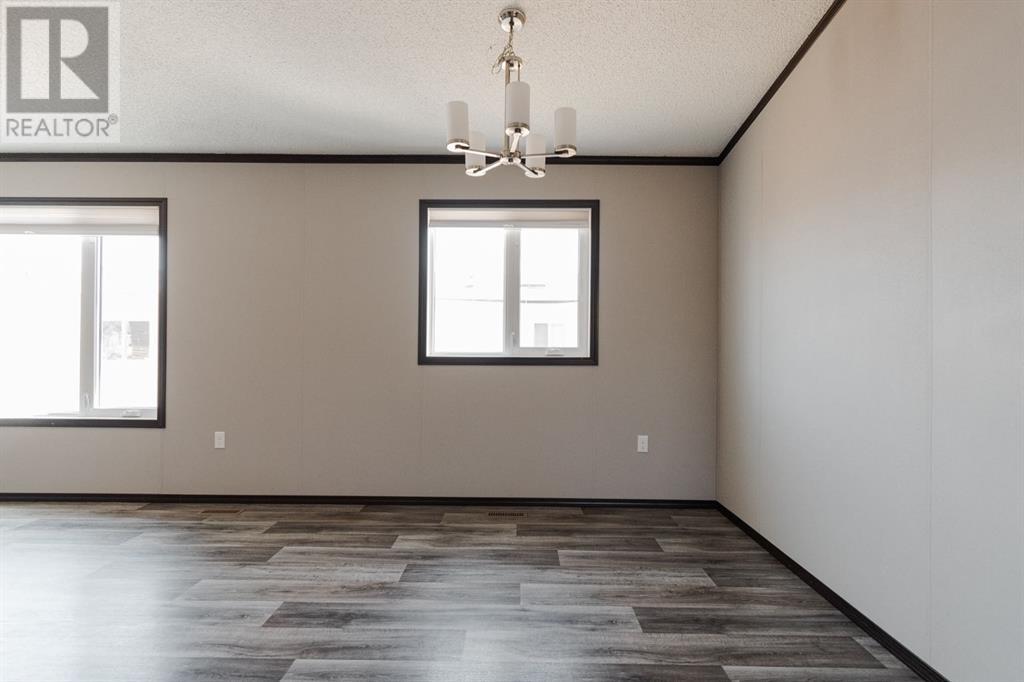 Photo 9 of 280 Clausen Crescent, Fort Mcmurray AB