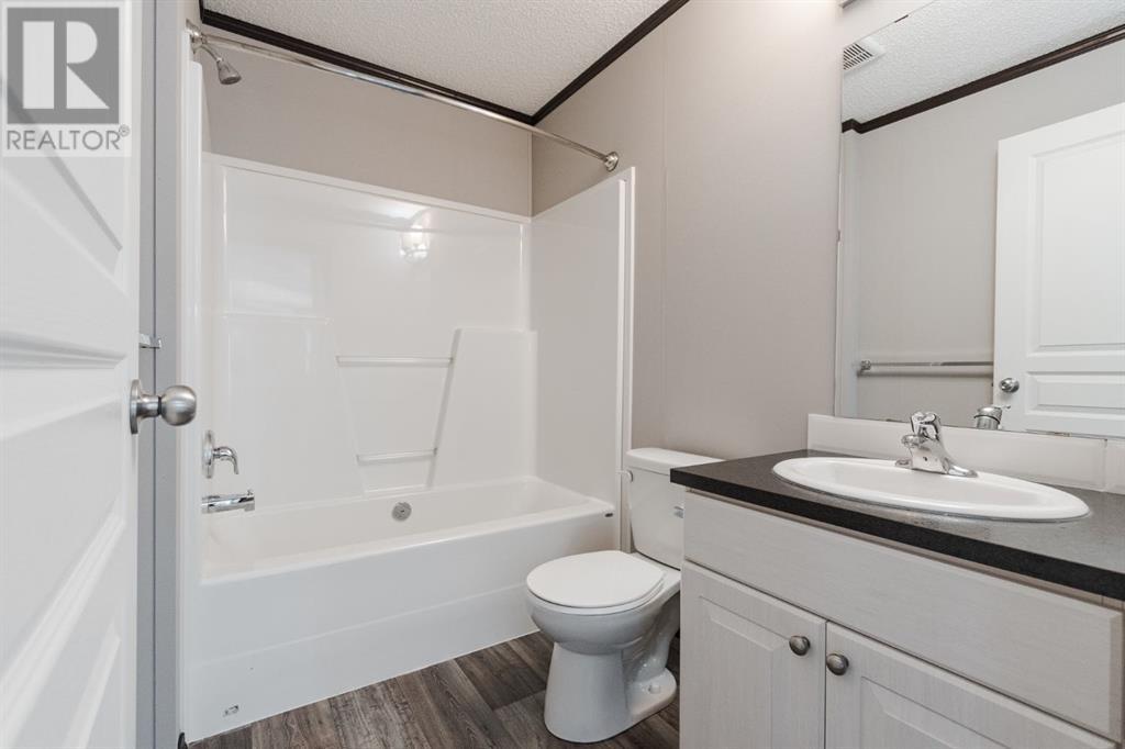 Photo 25 of 280 Clausen Crescent, Fort Mcmurray AB