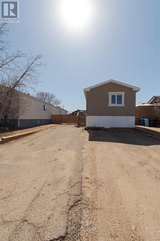 Photo 36 of 280 Clausen Crescent, Fort Mcmurray AB