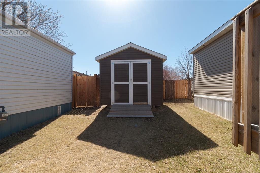 Photo 31 of 280 Clausen Crescent, Fort Mcmurray AB