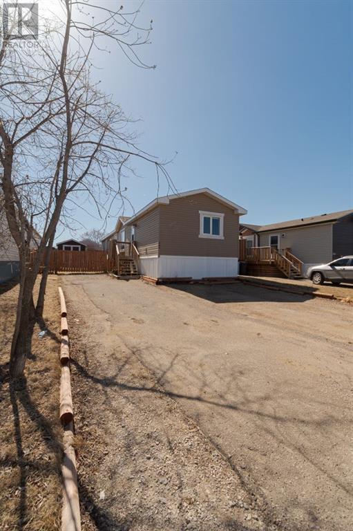 Photo 37 of 280 Clausen Crescent, Fort Mcmurray AB