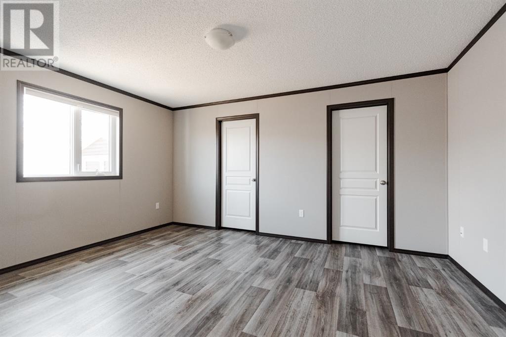 Photo 16 of 280 Clausen Crescent, Fort Mcmurray AB