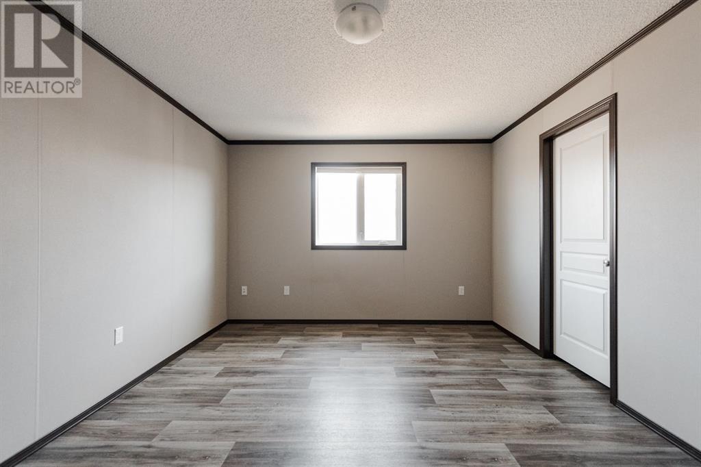 Photo 17 of 280 Clausen Crescent, Fort Mcmurray AB