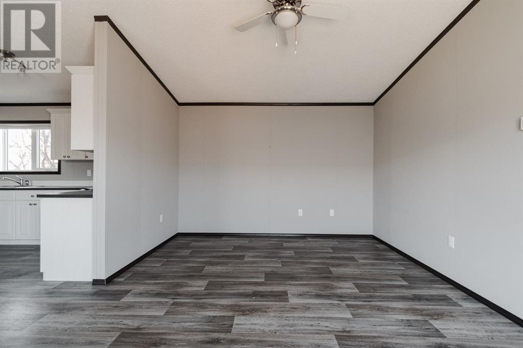 Photo 13 of 280 Clausen Crescent, Fort Mcmurray AB