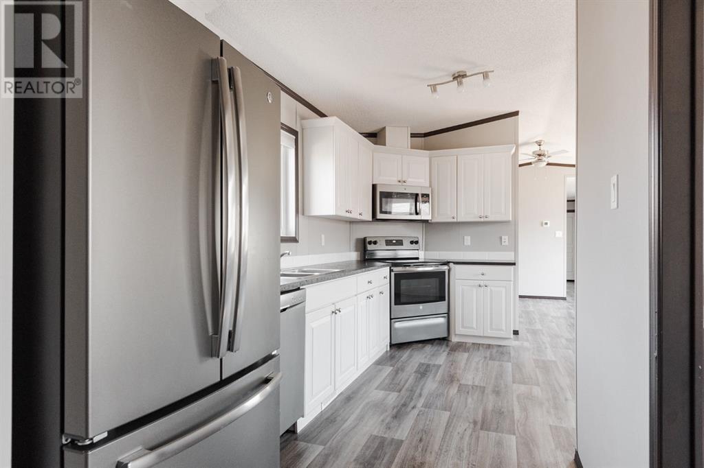 Photo 6 of 280 Clausen Crescent, Fort Mcmurray AB