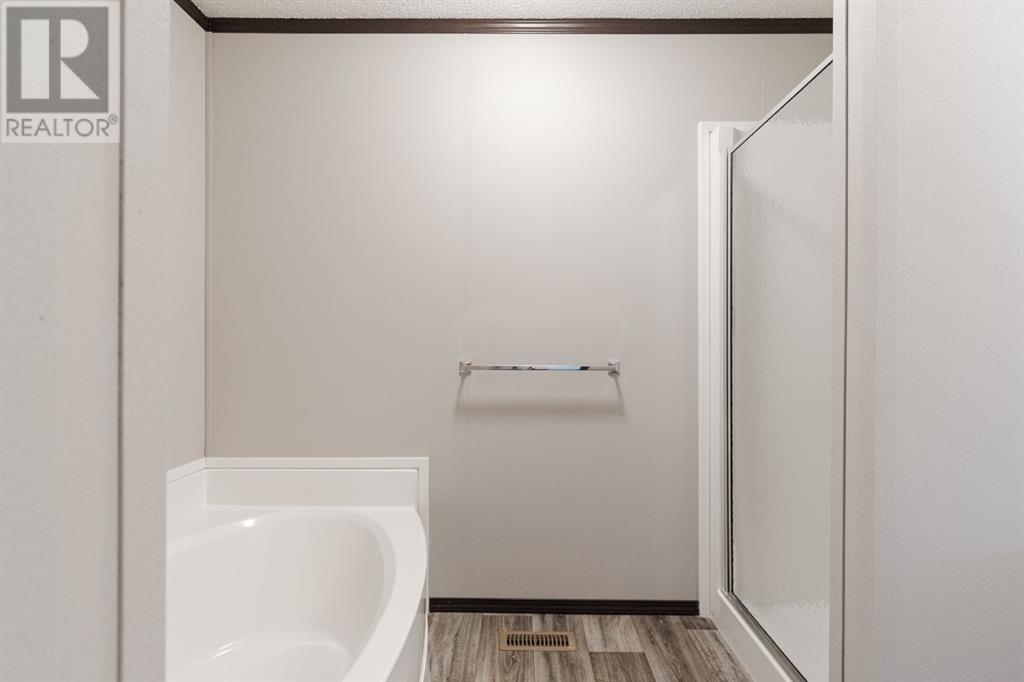 Photo 20 of 280 Clausen Crescent, Fort Mcmurray AB