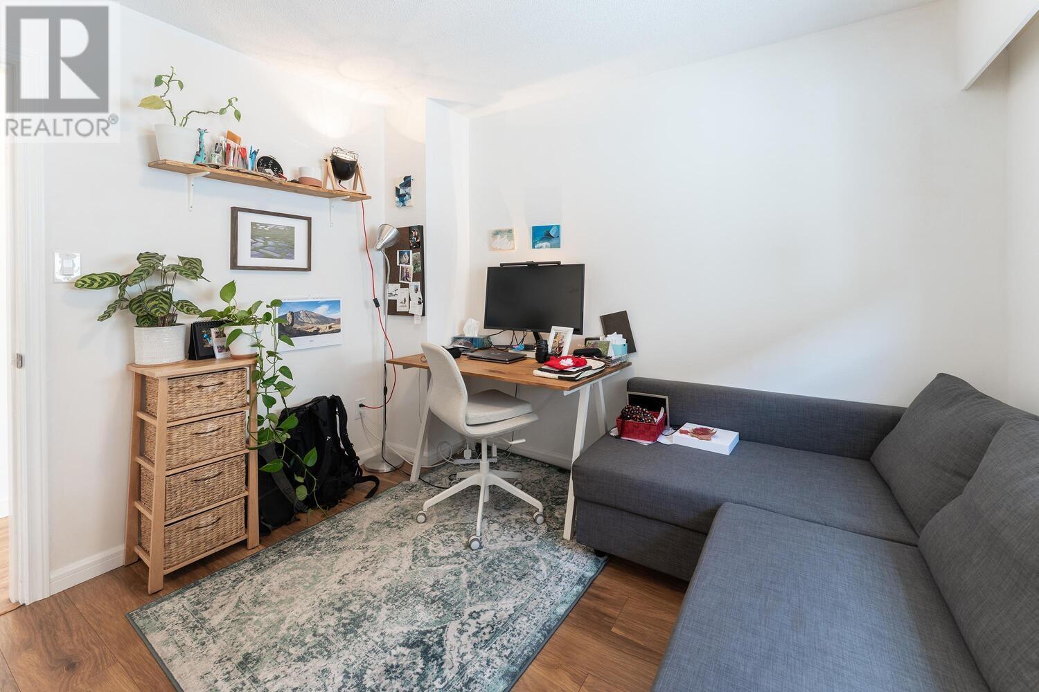 Photo 8 of 3289 Venables Street, Vancouver BC