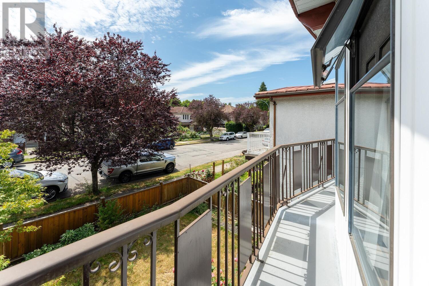 Photo 25 of 3289 Venables Street, Vancouver BC