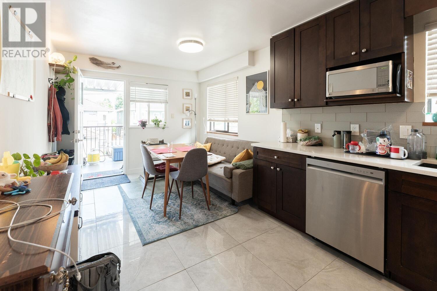 Photo 6 of 3289 Venables Street, Vancouver BC
