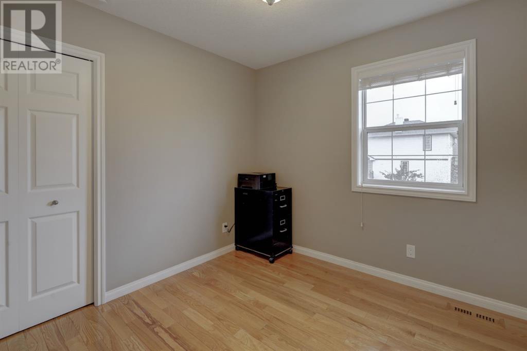 Single Family House for Sale in  Citadel Acres Close NW Citadel Calgary 