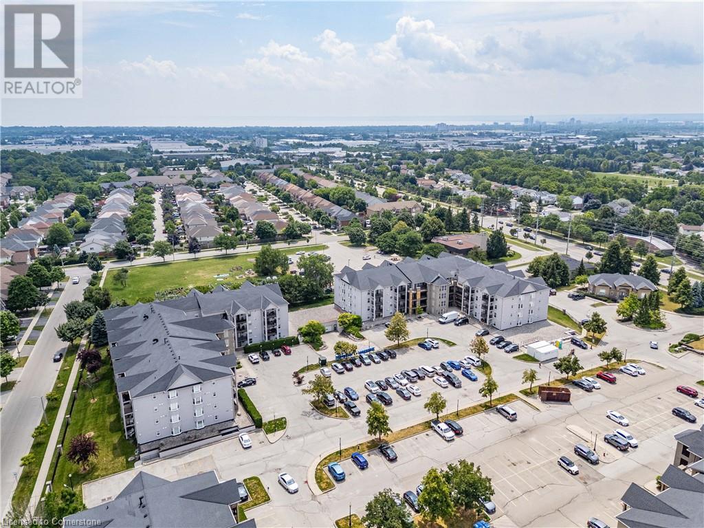 Photo 25 of 1411 Walkers Line Unit 409, Burlington ON