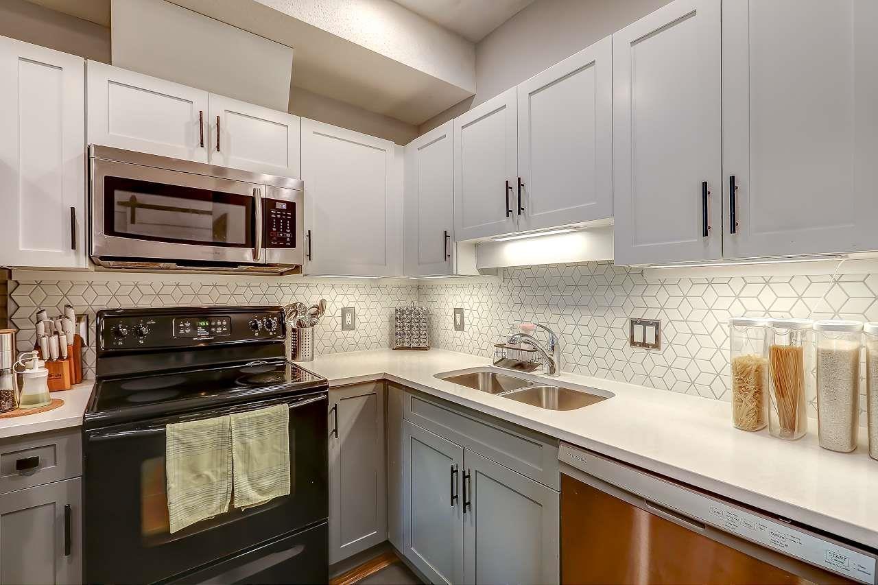 Photo 4 of 105 20281 53 A Avenue, Langley BC