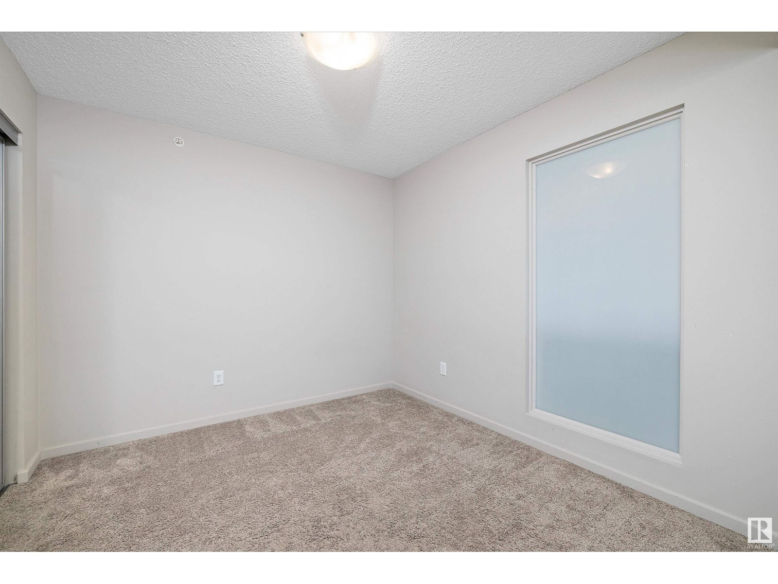 Photo 11 of 414 5404 7 Ave Sw, Edmonton AB