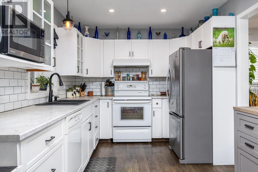 Photo 12 of 5204 Sandon Place, Vernon BC
