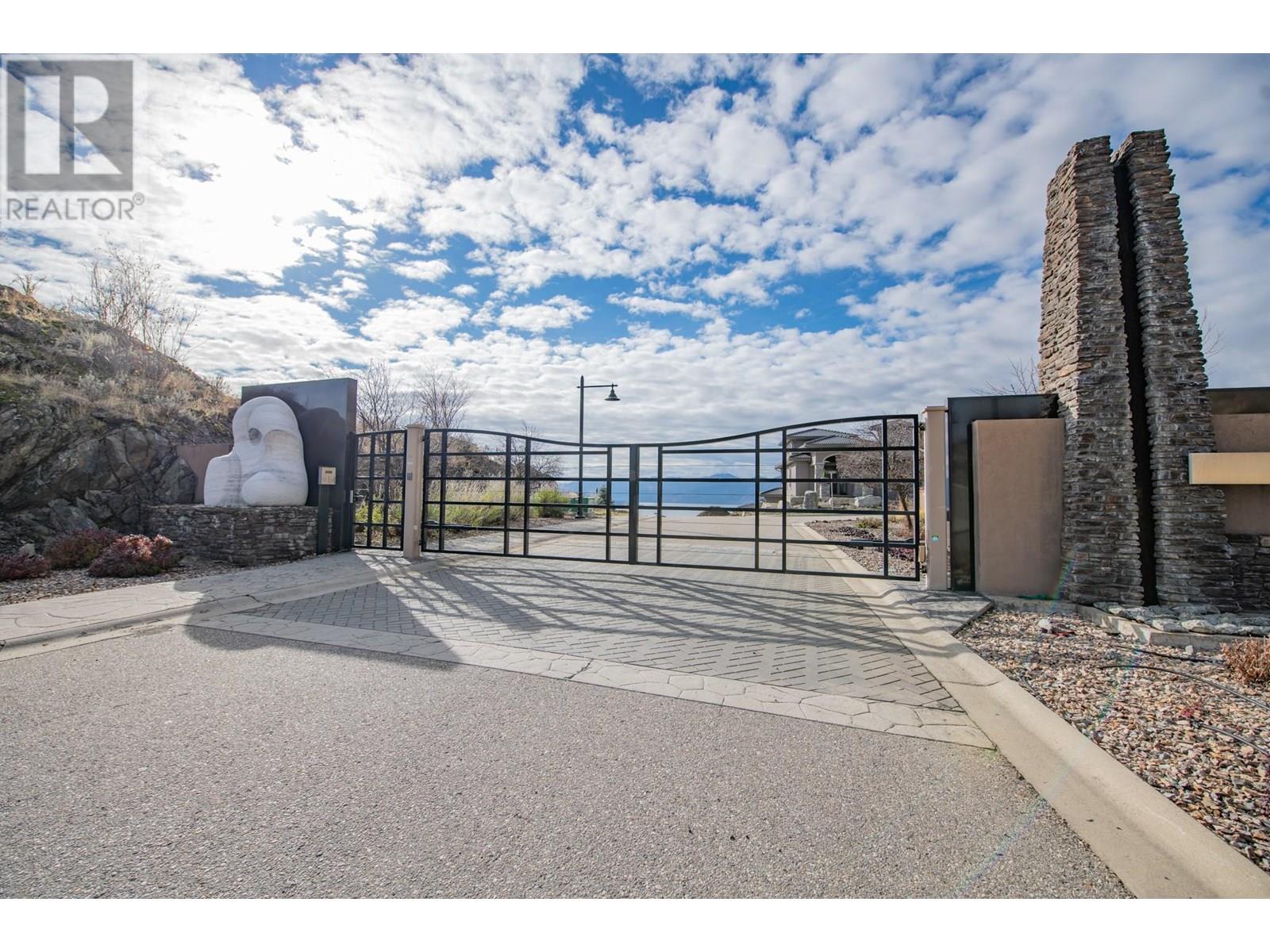  300 Silversage Bluff Lane, Vernon