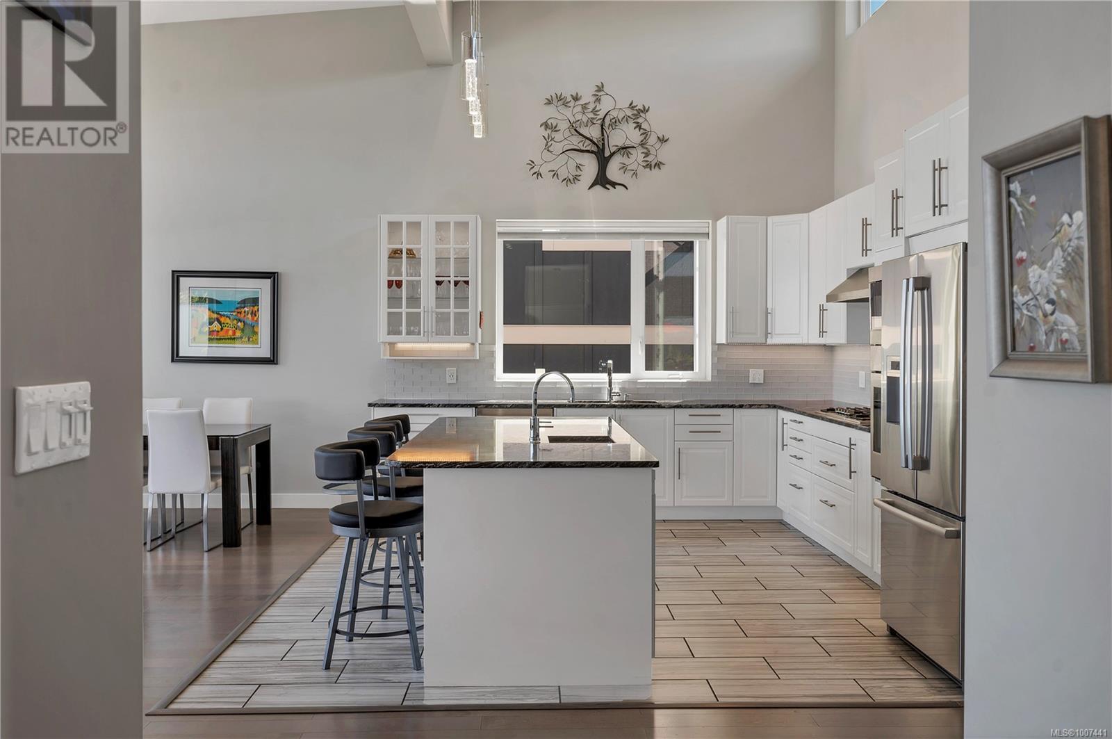 Photo 13 of 2661 Sunderland Rd, Campbell River BC