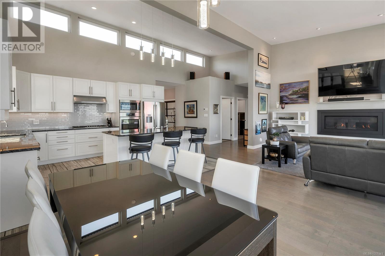 Photo 14 of 2661 Sunderland Rd, Campbell River BC