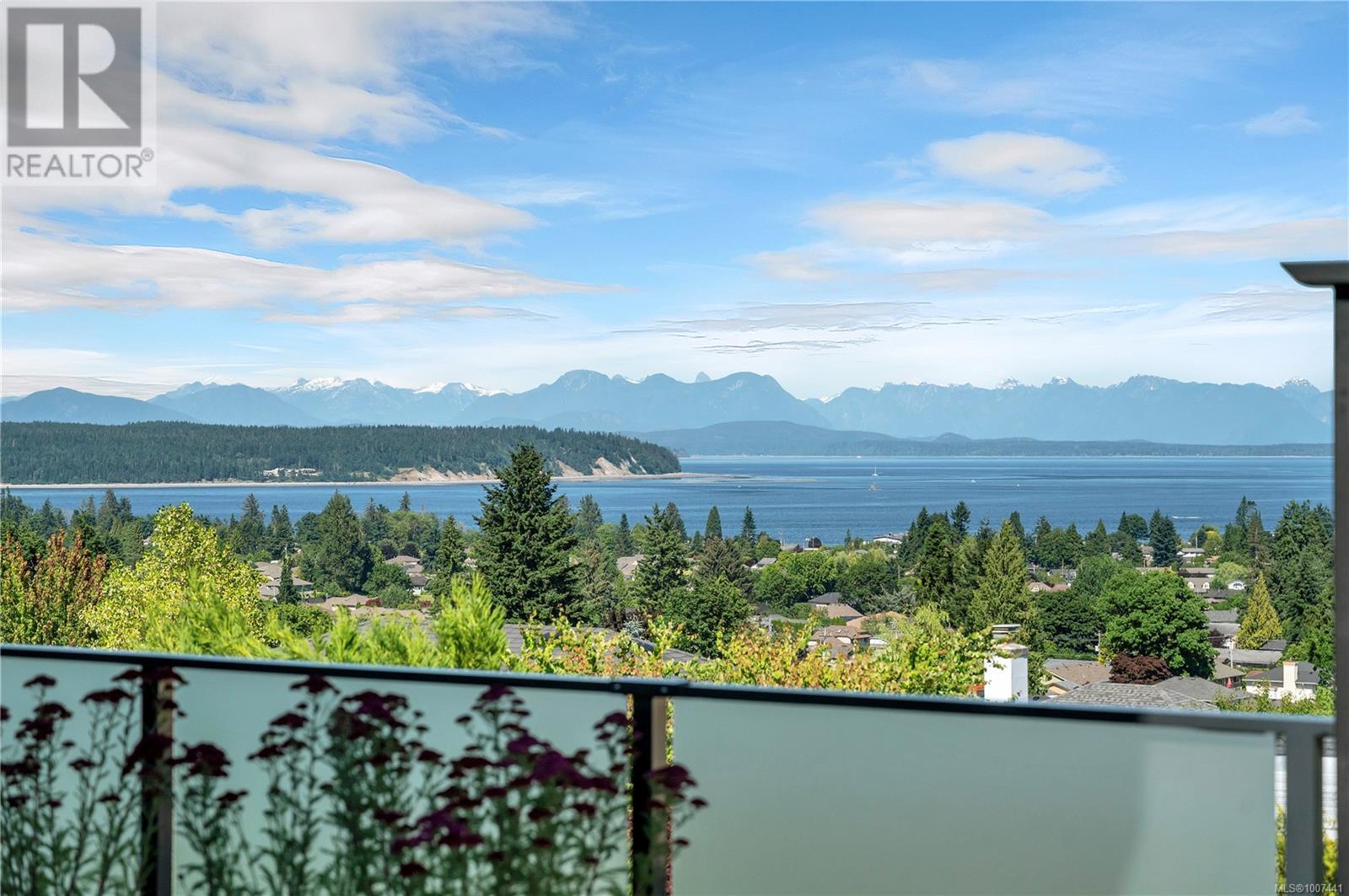 Photo 39 of 2661 Sunderland Rd, Campbell River BC