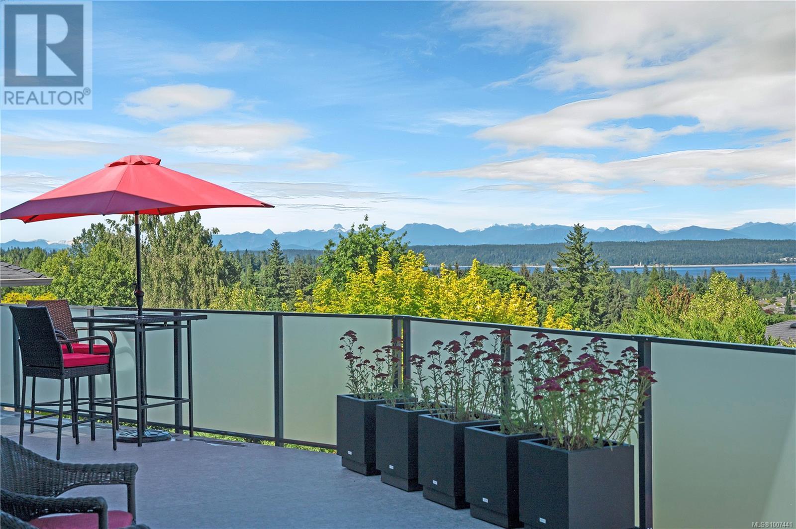 Photo 34 of 2661 Sunderland Rd, Campbell River BC