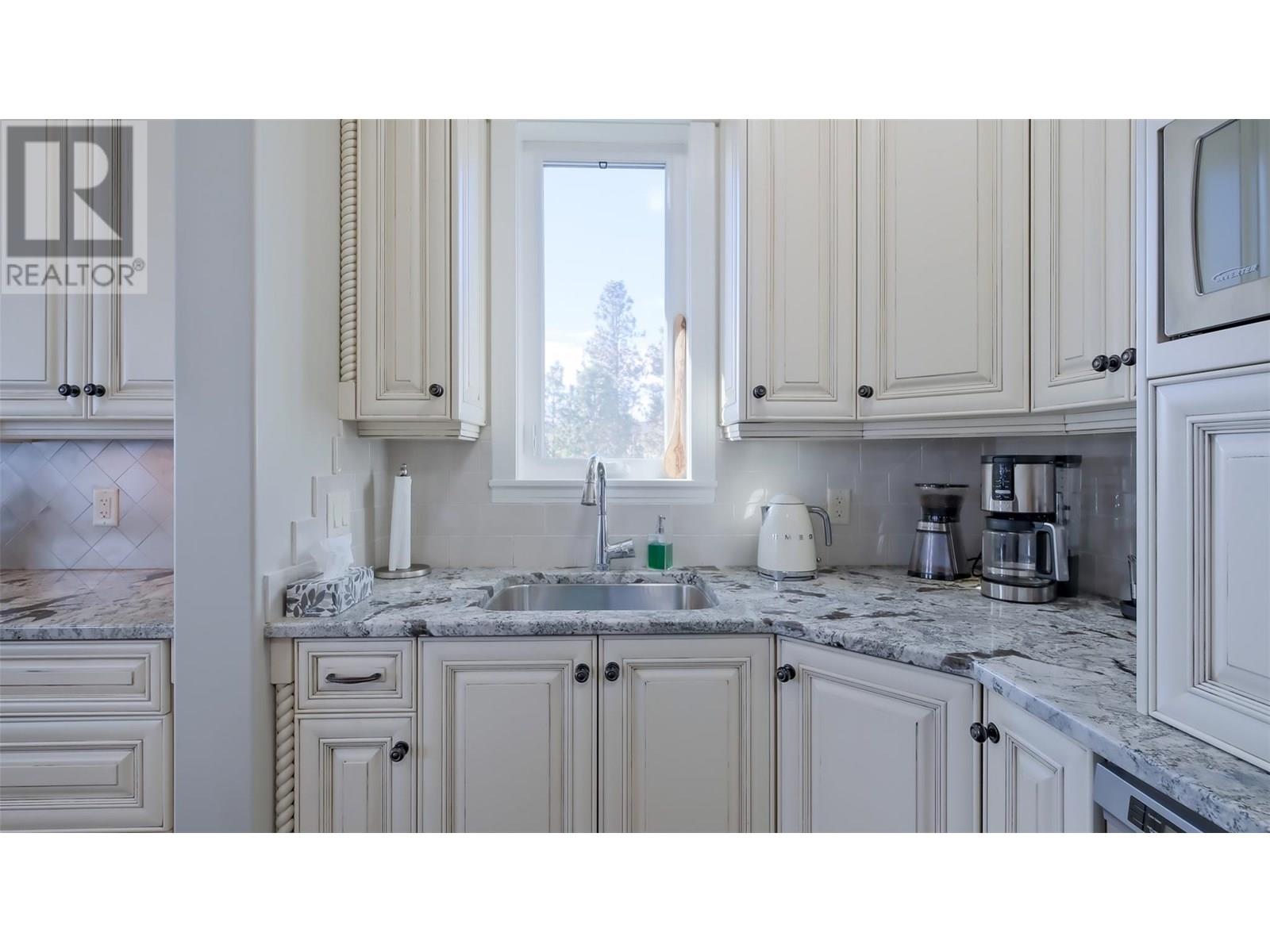  1505 Pinot Noir Drive, West Kelowna