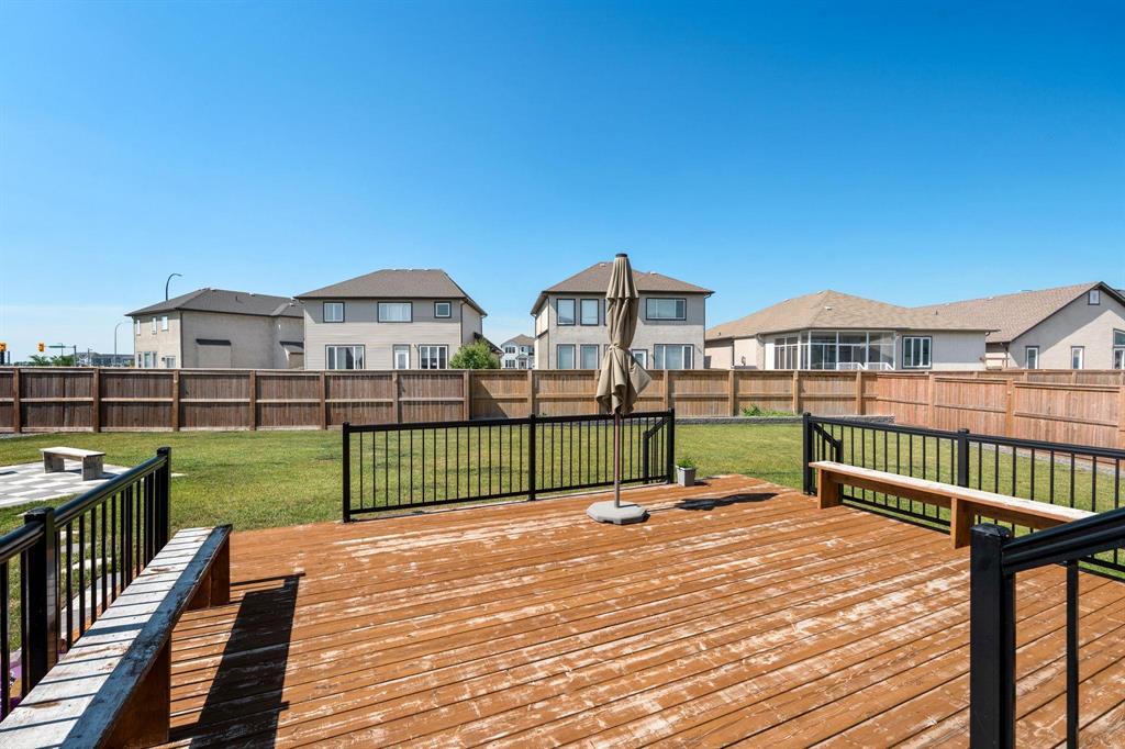 Photo 2 of 38 Springwater Road, Winnipeg MB
