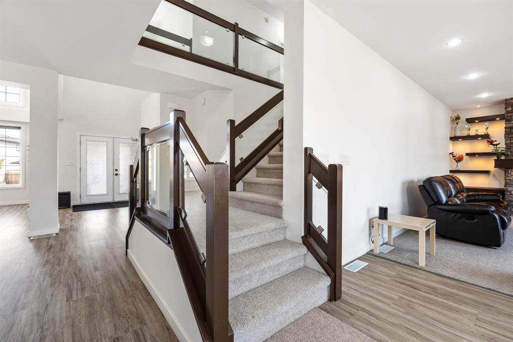 Photo 33 of 38 Springwater Road, Winnipeg MB
