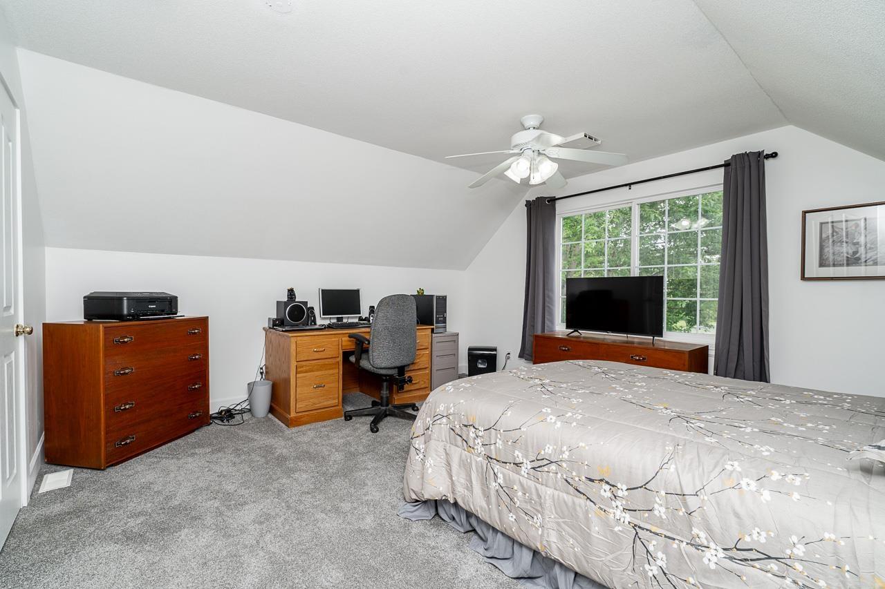 Photo 5 of 18503 60 Avenue, Surrey BC