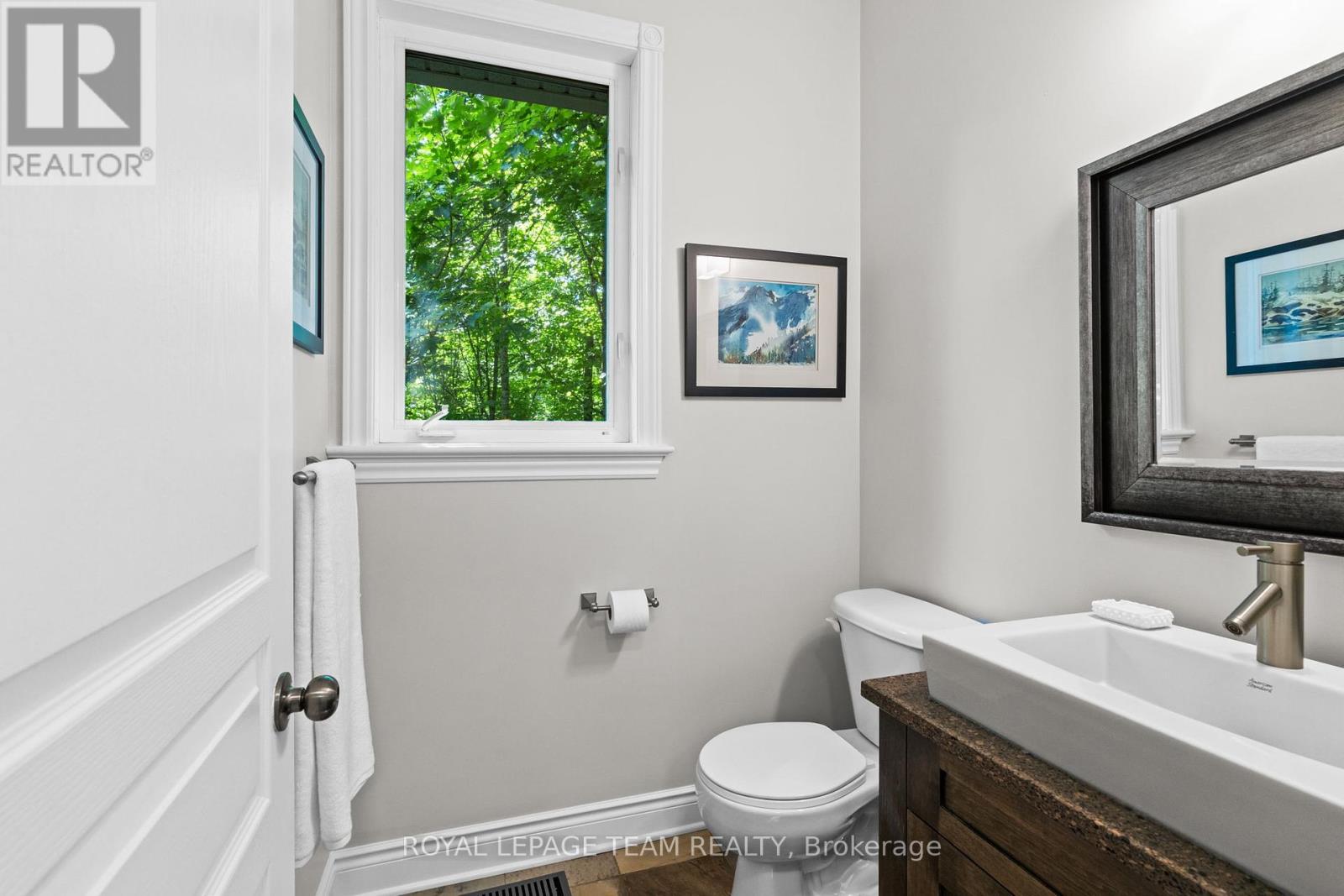 Photo 24 of 387 Ridgeside Farm Drive, Ottawa ON