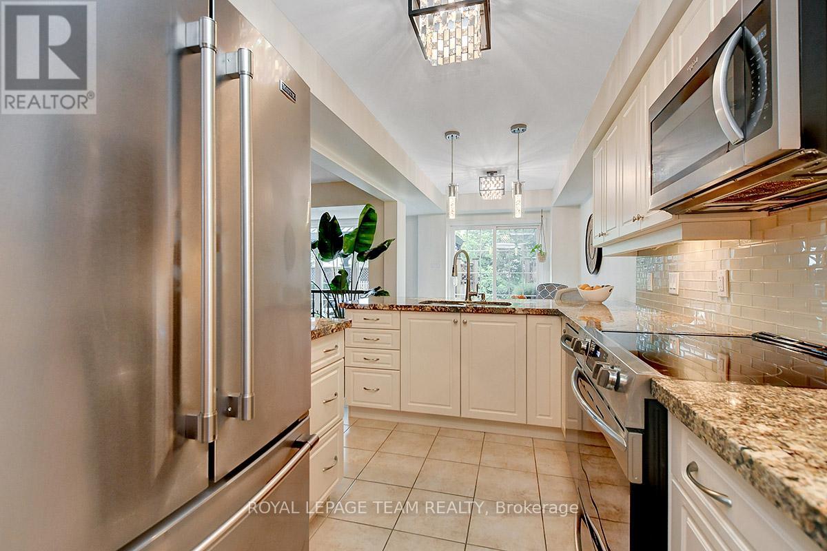 Photo 20 of 109 Goldwood Private, Ottawa ON