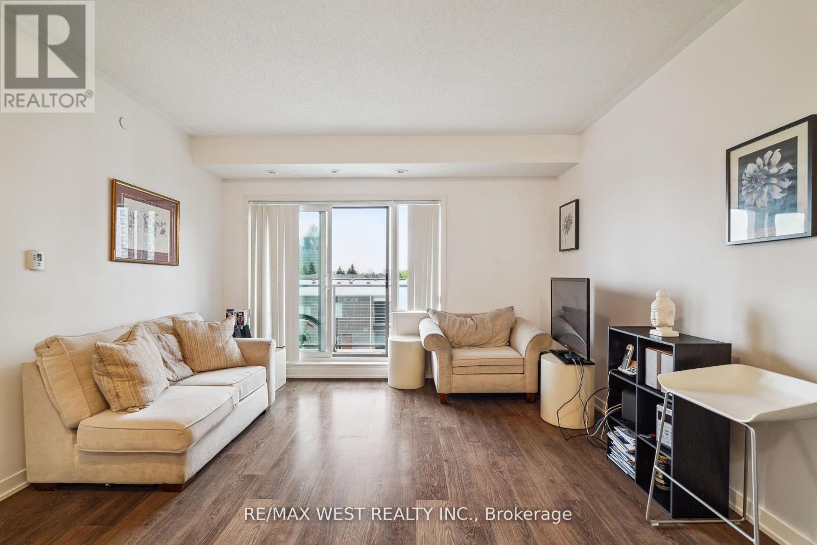 Photo 5 of 410 5155 Sheppard Avenue E, Toronto ON