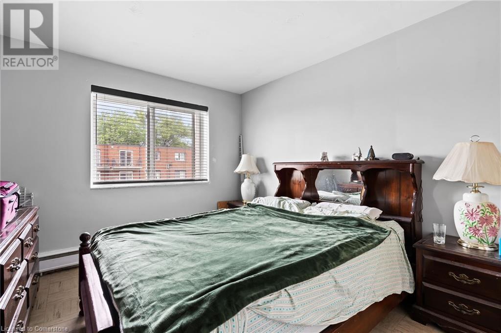 Photo 6 of 456 Carlton Street Unit 23, St Catharines ON