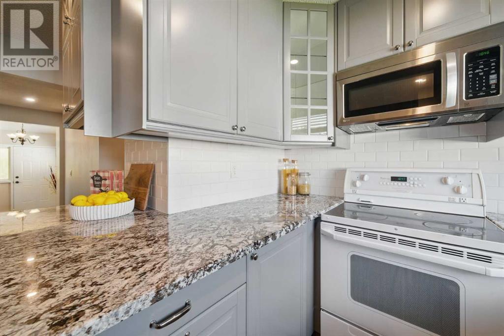 Single Family House Bungalow for Sale in  Hunterston Crescent NW Huntington Hills Calgary 