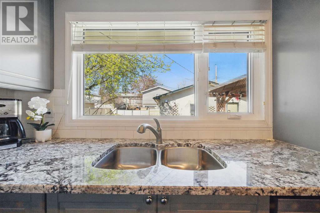Single Family House Bungalow for Sale in  Hunterston Crescent NW Huntington Hills Calgary 