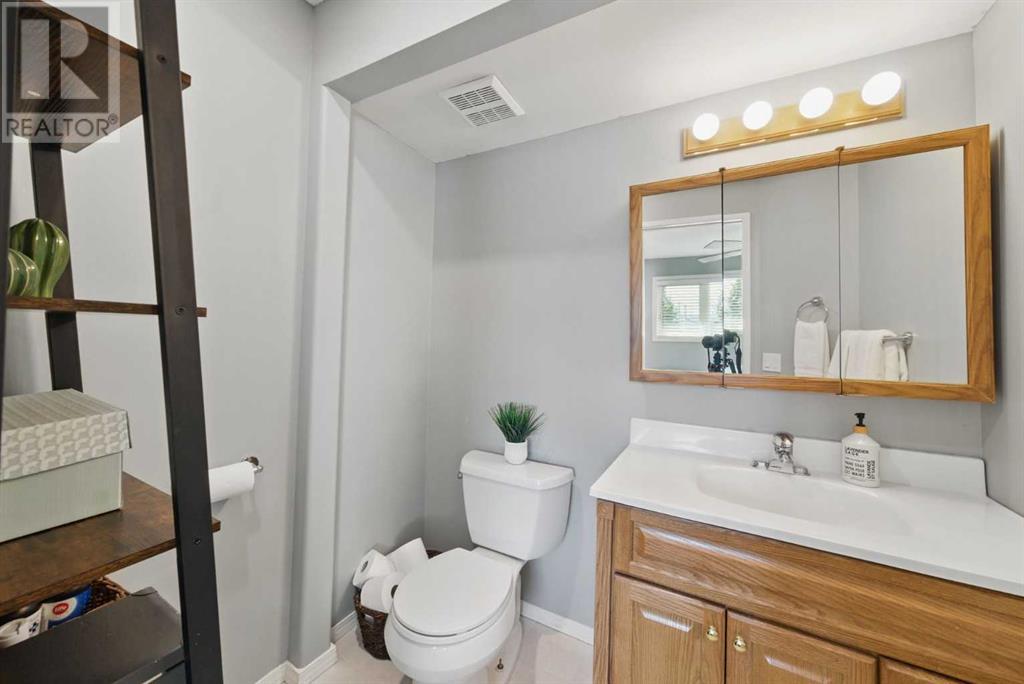 Single Family House Bungalow for Sale in  Hunterston Crescent NW Huntington Hills Calgary 