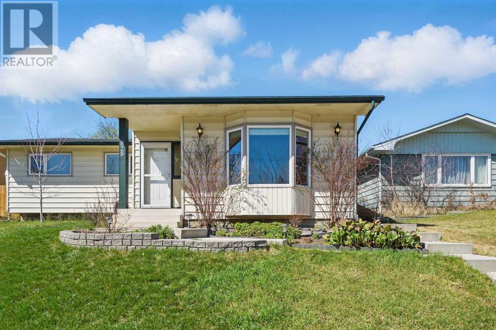 Single Family House Bungalow for Sale in  Hunterston Crescent NW Huntington Hills Calgary 
