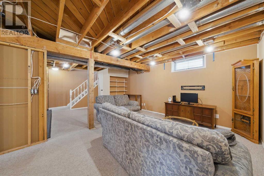 Single Family House Bungalow for Sale in  Hunterston Crescent NW Huntington Hills Calgary 