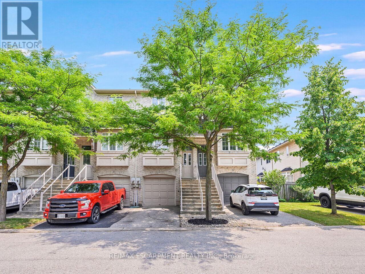Photo 1 of 15 5080 Fairview Street, Burlington ON