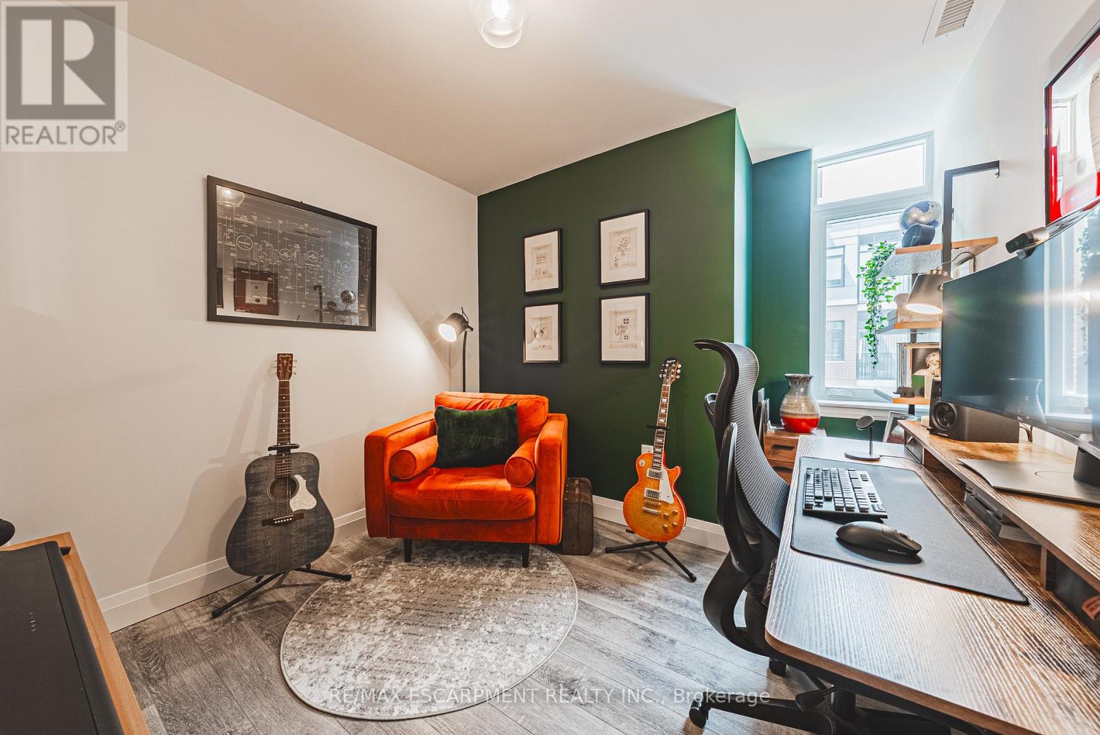 Single Family House for Sale in    REDFERN AVENUE Hamilton (Mountview) 