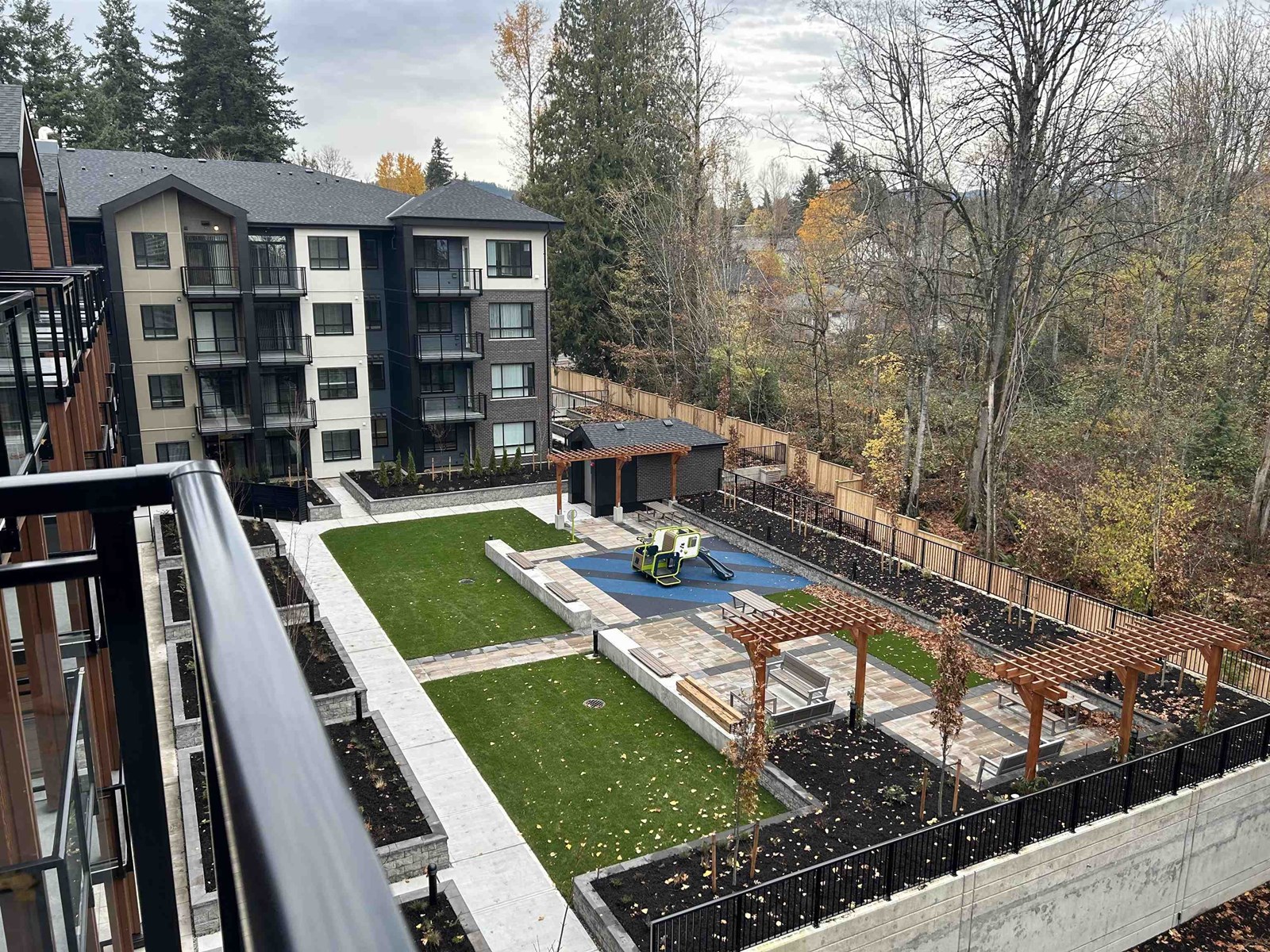 Photo 10 of 406 32690 14th Avenue, Mission BC