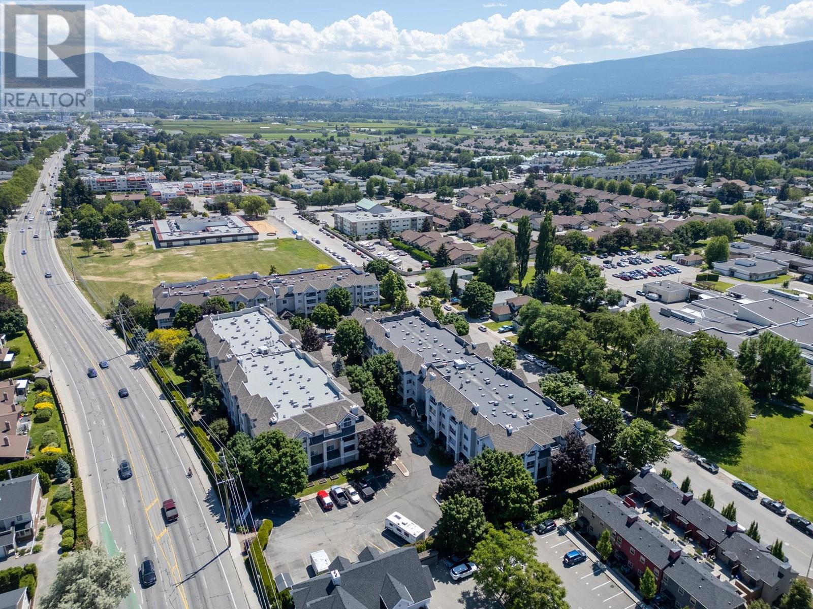 210 940 Glenwood Avenue, Kelowna