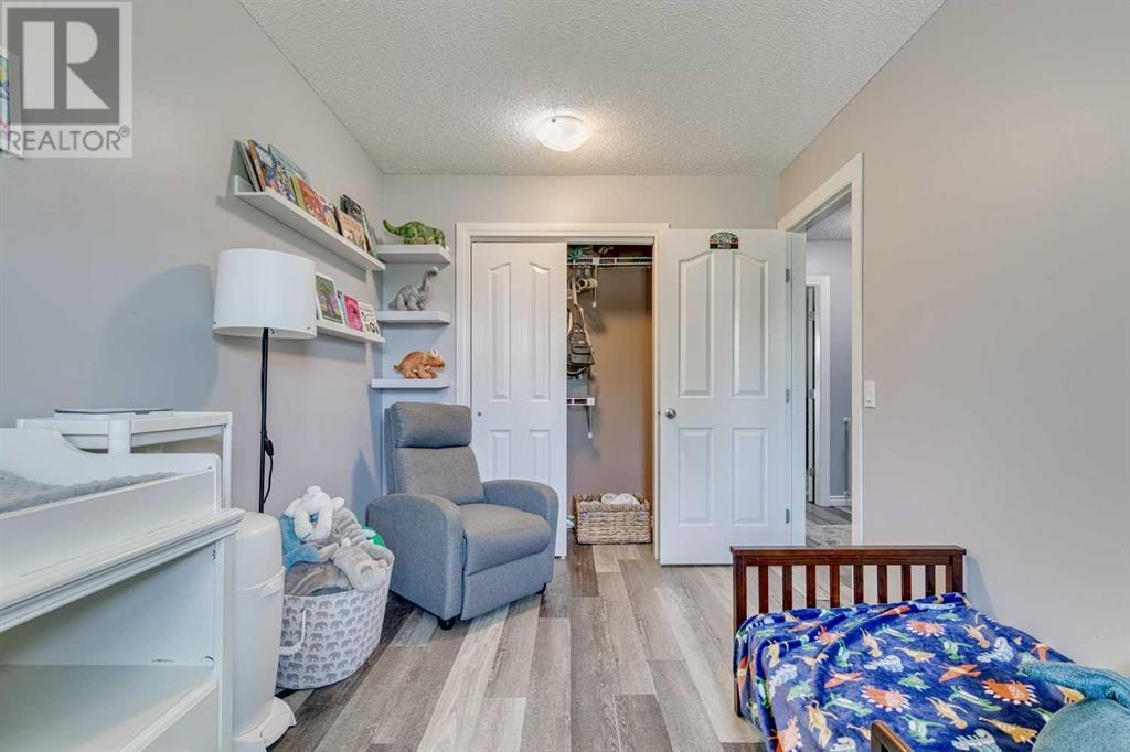 Single Family House for Sale in    Street NW Thorncliffe Calgary 