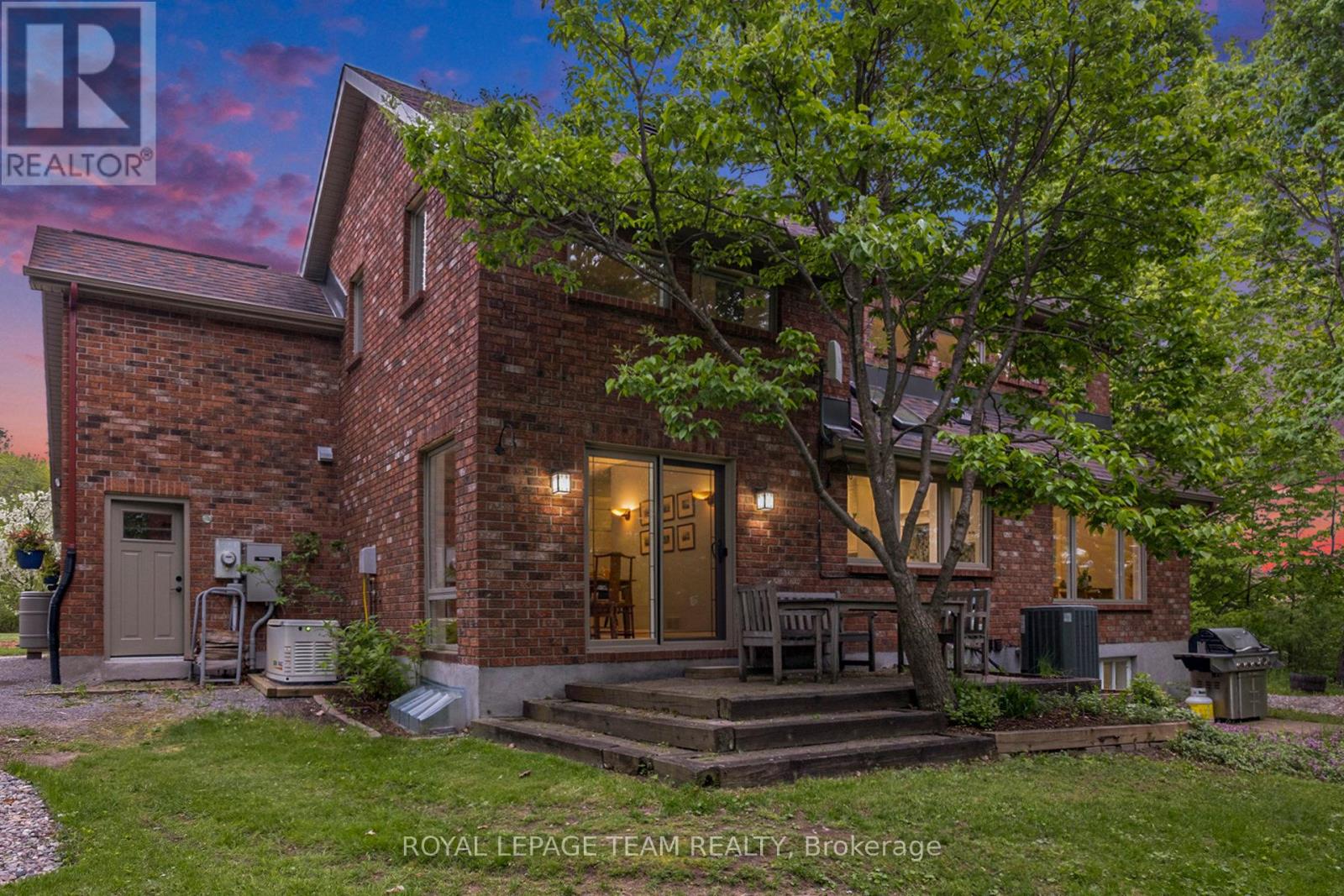 Photo 21 of 2259 Fitzroy Street, Ottawa ON