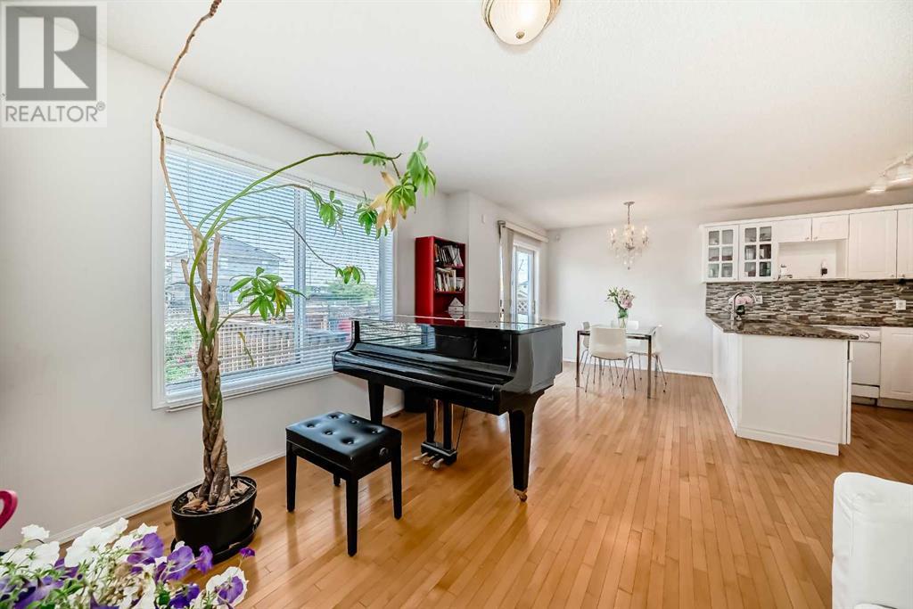 Single Family House for Sale in  Saddleback Way NE Saddle Ridge Calgary 