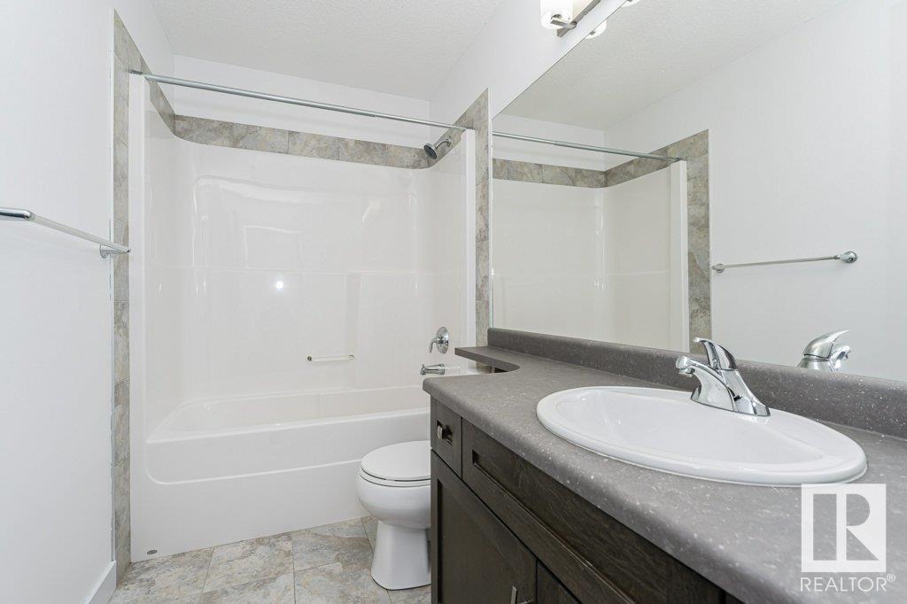 Photo 40 of 304 2207 44 Av Nw, Edmonton AB