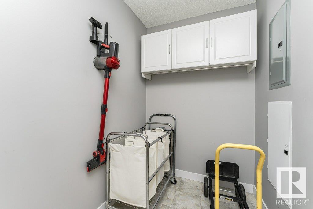 Photo 10 of 304 2207 44 Av Nw, Edmonton AB